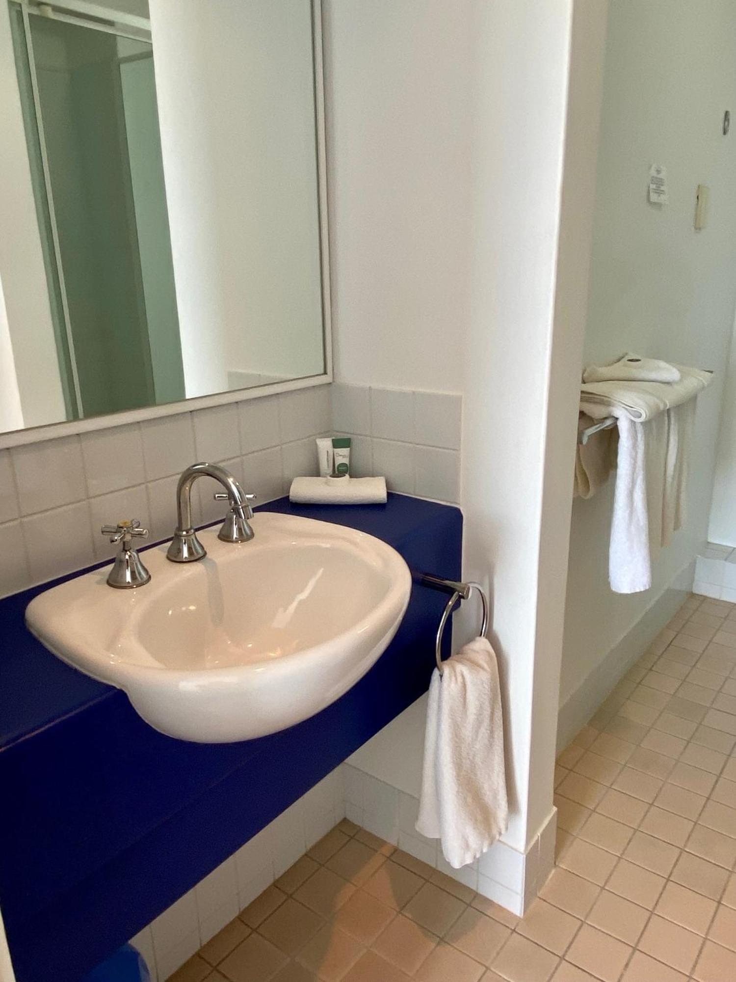 Ocean Beach Hotel Perth Bagian luar foto
