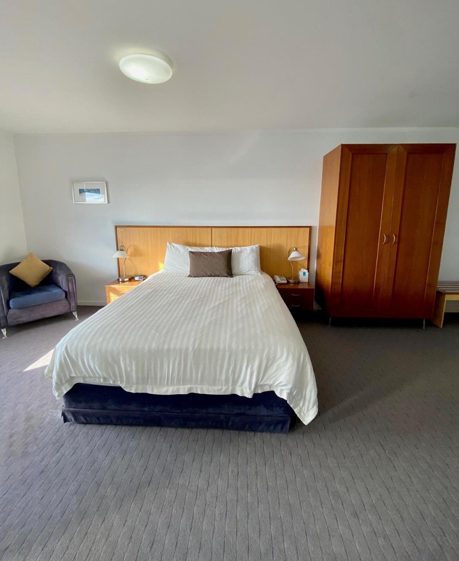 Ocean Beach Hotel Perth Bagian luar foto